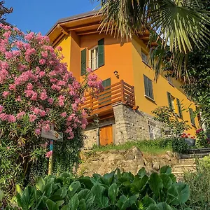 https://a-casa-di-maria-como.it-lombardy.com