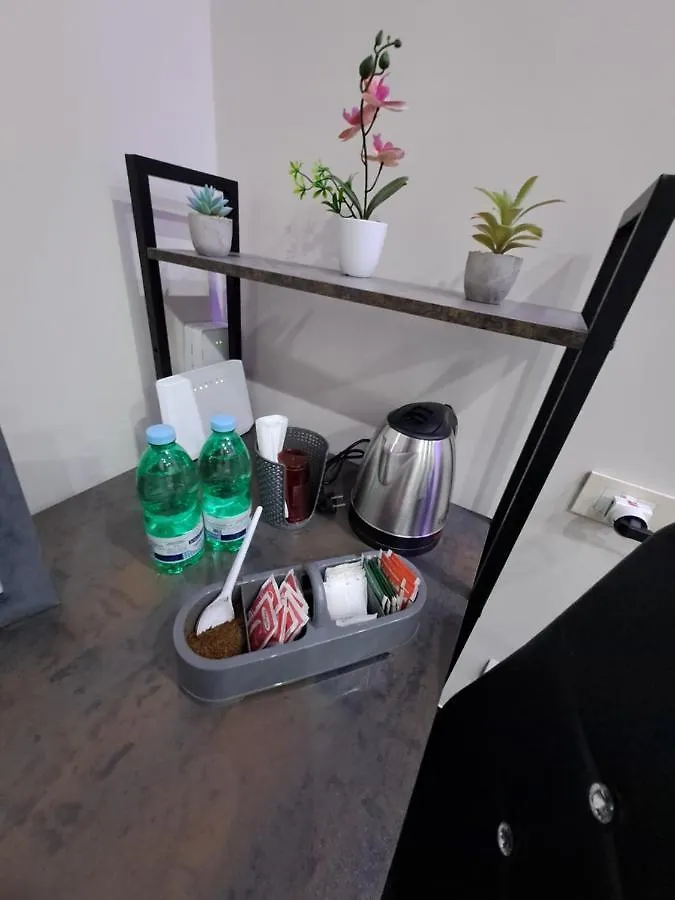 Aircraft Services Rooms Неаполь Гостевой дом