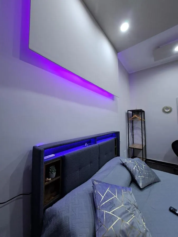 Aircraft Services Rooms Неаполь